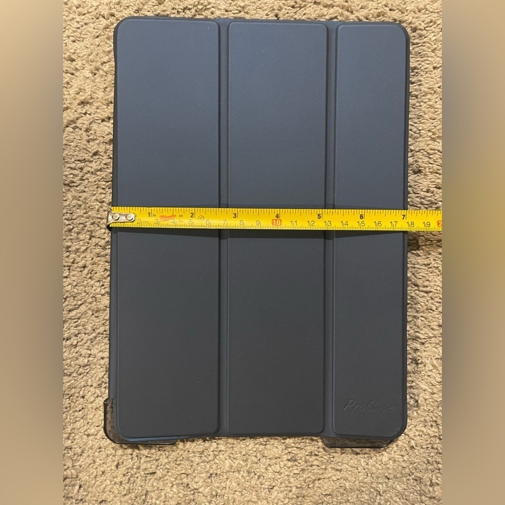 iPad Cover - Picture 4 of 10
